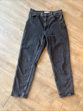 Abercrombie & Fitch "The Mom High Rise" Charcoal Straight Jeans Size 4 Size 27
